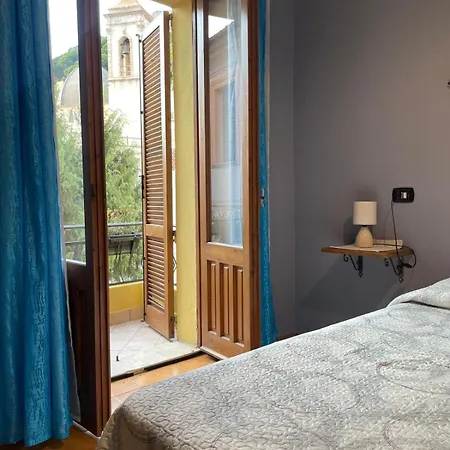 Konukevi Su Campanile 3*