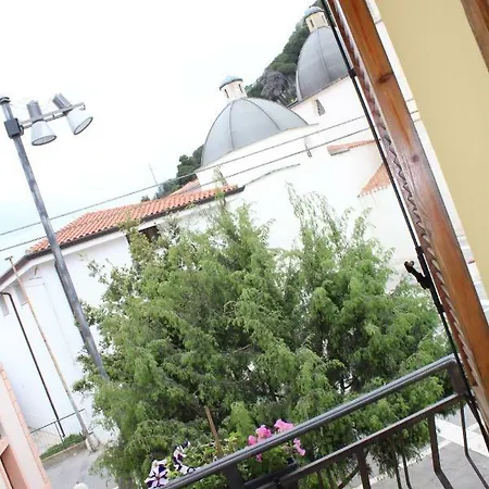 Πανσιόν Su Campanile Baunei