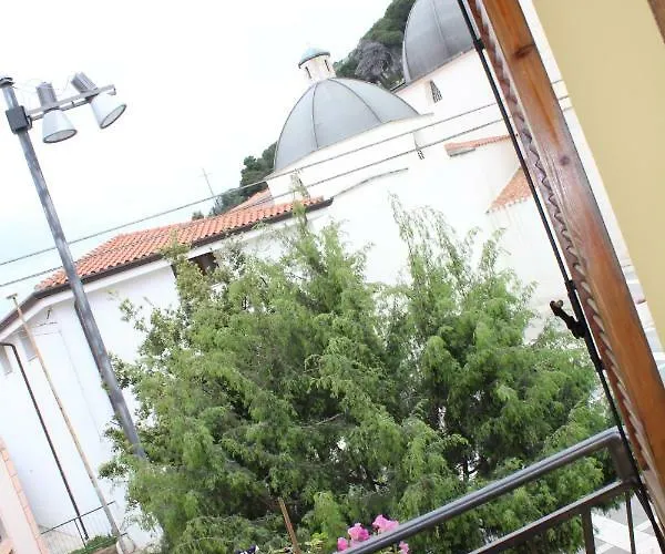 招待所 Su Campanile 包内伊